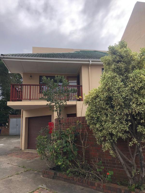 To Let 3 Bedroom Property for Rent in Beacon Bay Eastern Cape